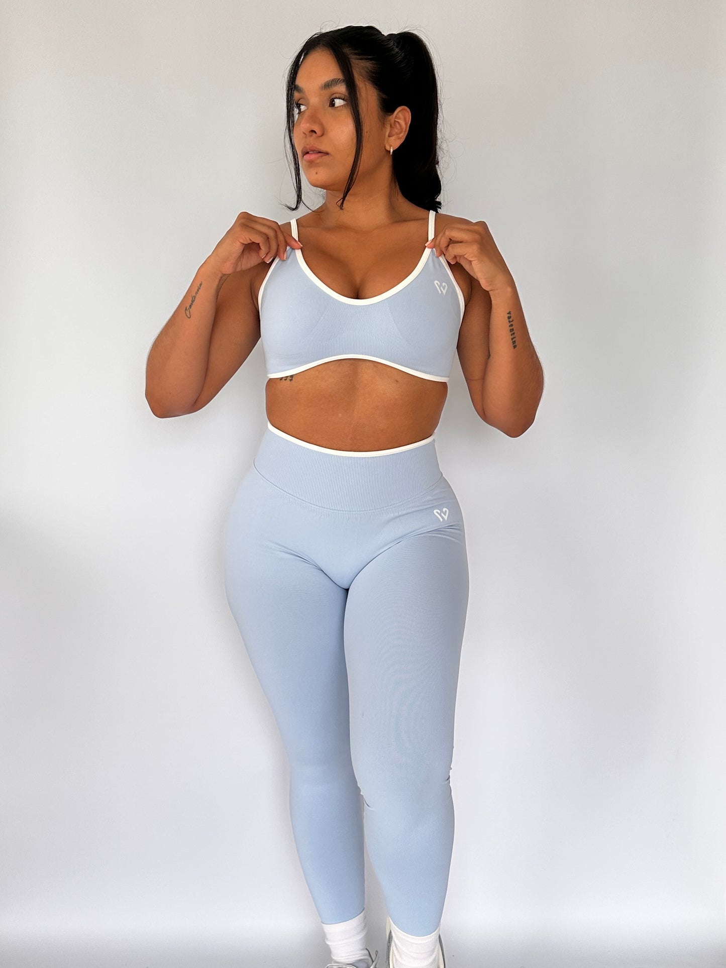 SPORT BRA SOPORTE MEDIO