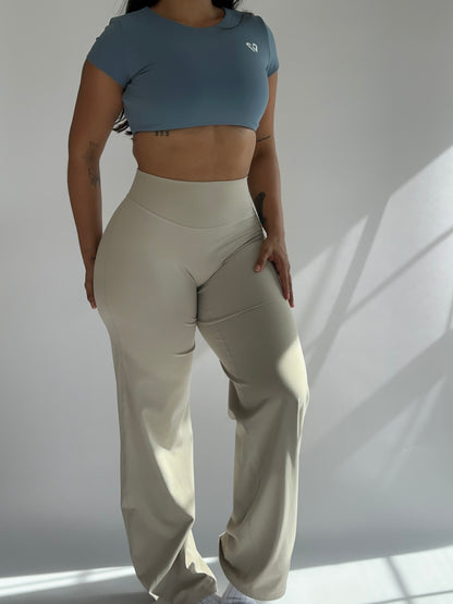 CROP TOP SUAVE MANGA CORTA