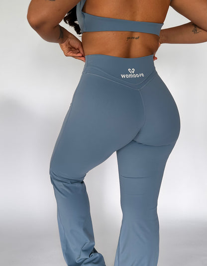 LEGGINGS ACAMPANADO MOVIMIENTO SUAVE