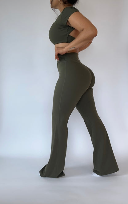LEGGINGS ACAMPANADO MOVIMIENTO SUAVE