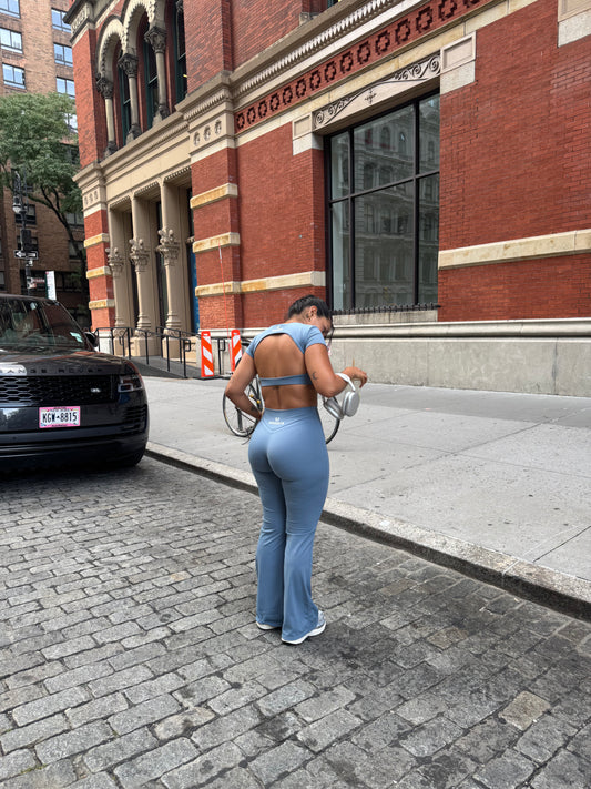 LEGGINGS ACAMPANADO MOVIMIENTO SUAVE