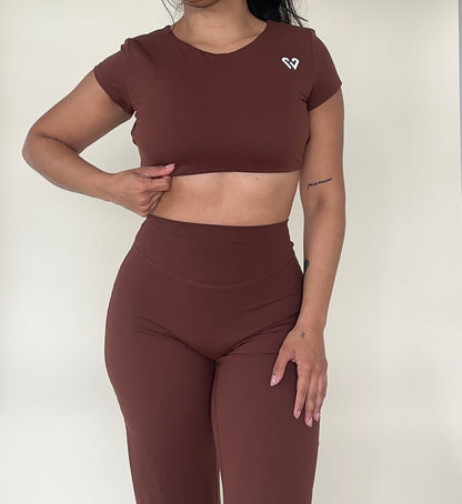 CROP TOP SUAVE MANGA CORTA